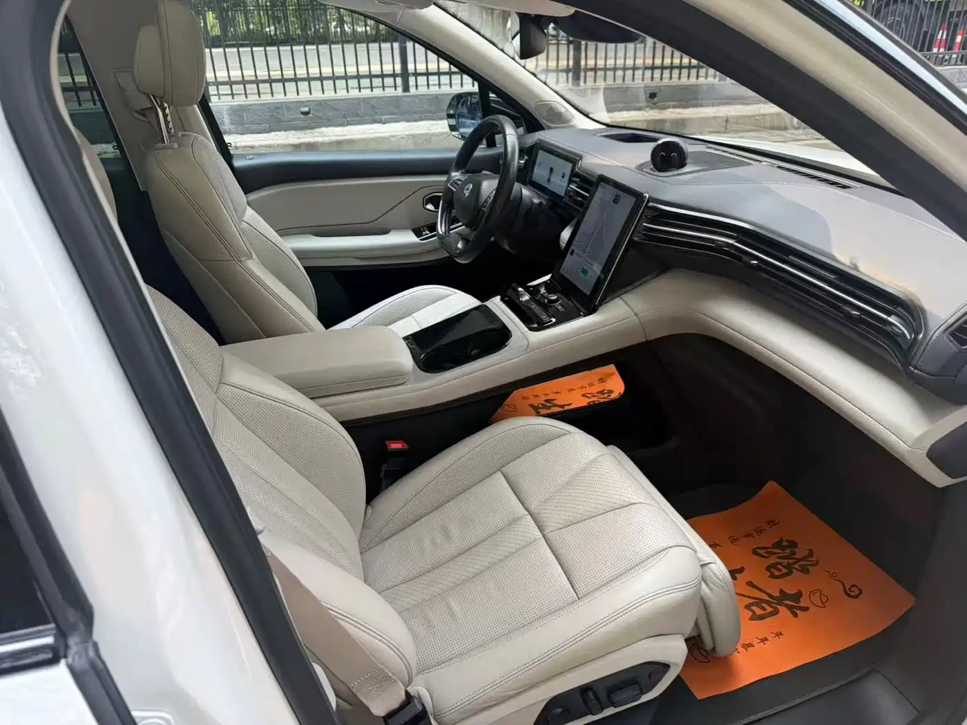 NIO ES8 2019 2018 Founder Edition