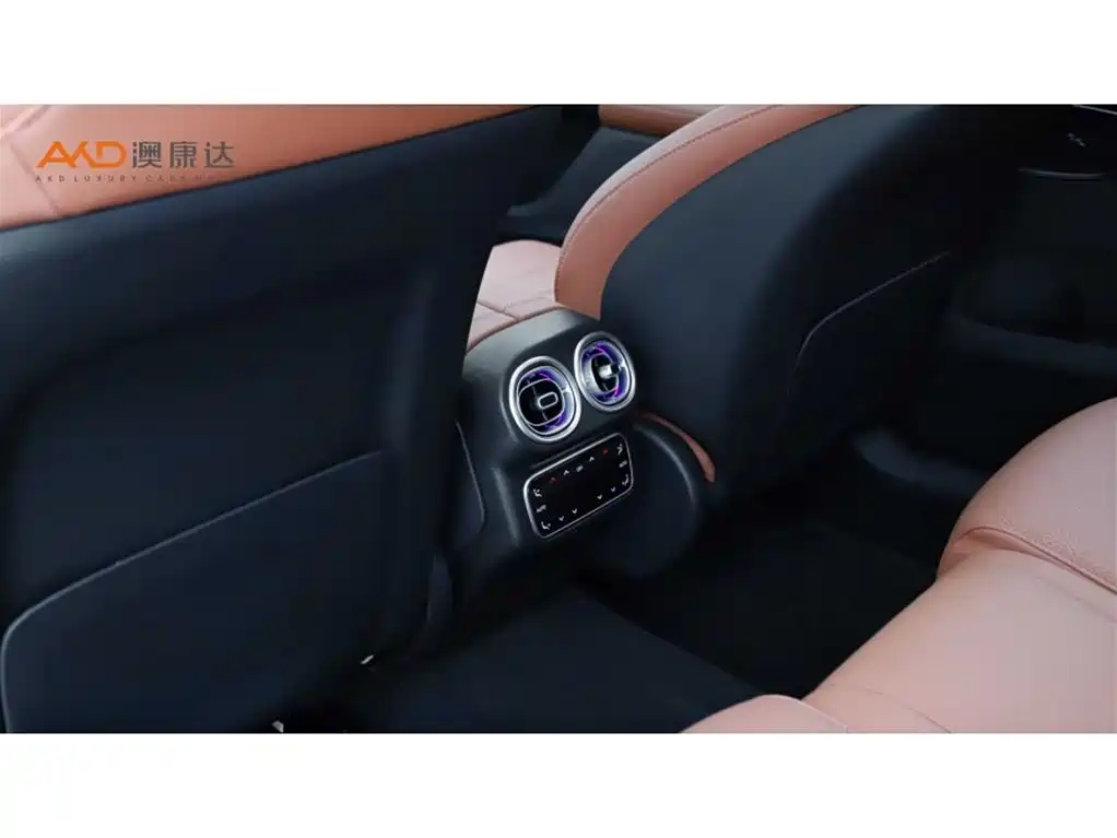 Mercedes-Benz GLC 2024 Facelift GLC 300 L 4MATIC Sport 5-seater фото 9