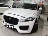 Фото 1 - Jaguar F-PACE