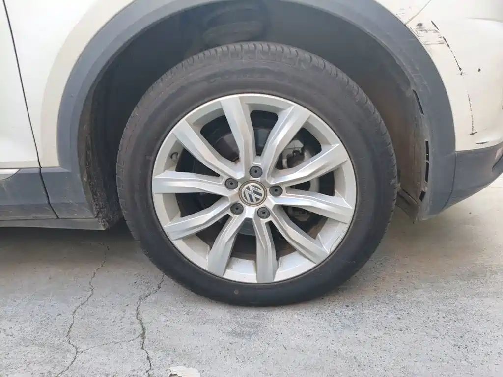 Фото 8 - Volkswagen T-ROC
