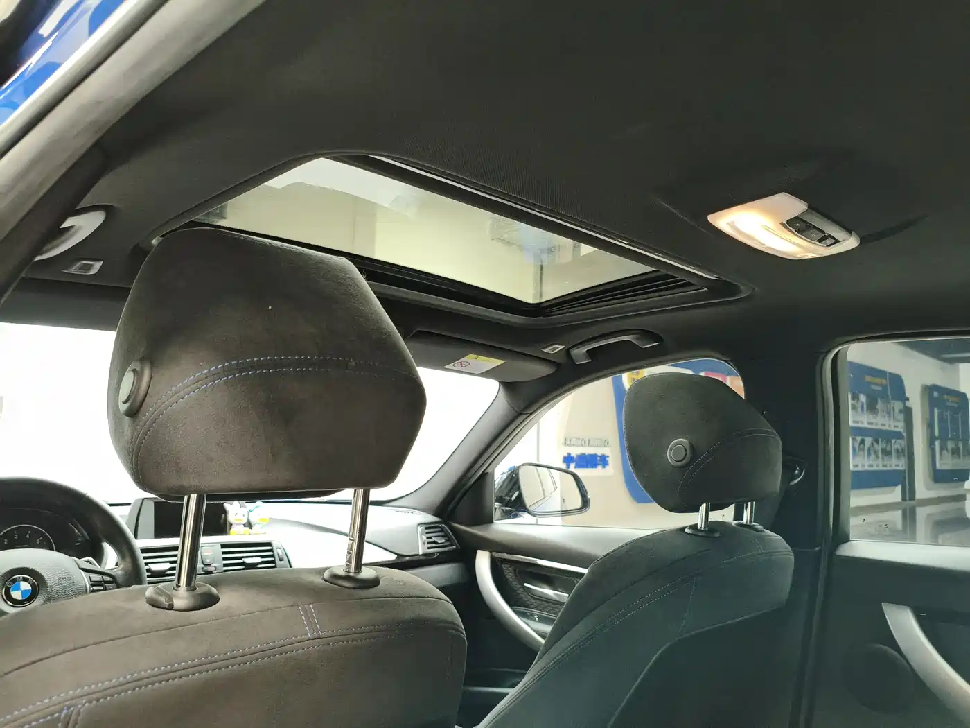 BMW 3 Series 2017 320i M Sport фото 13