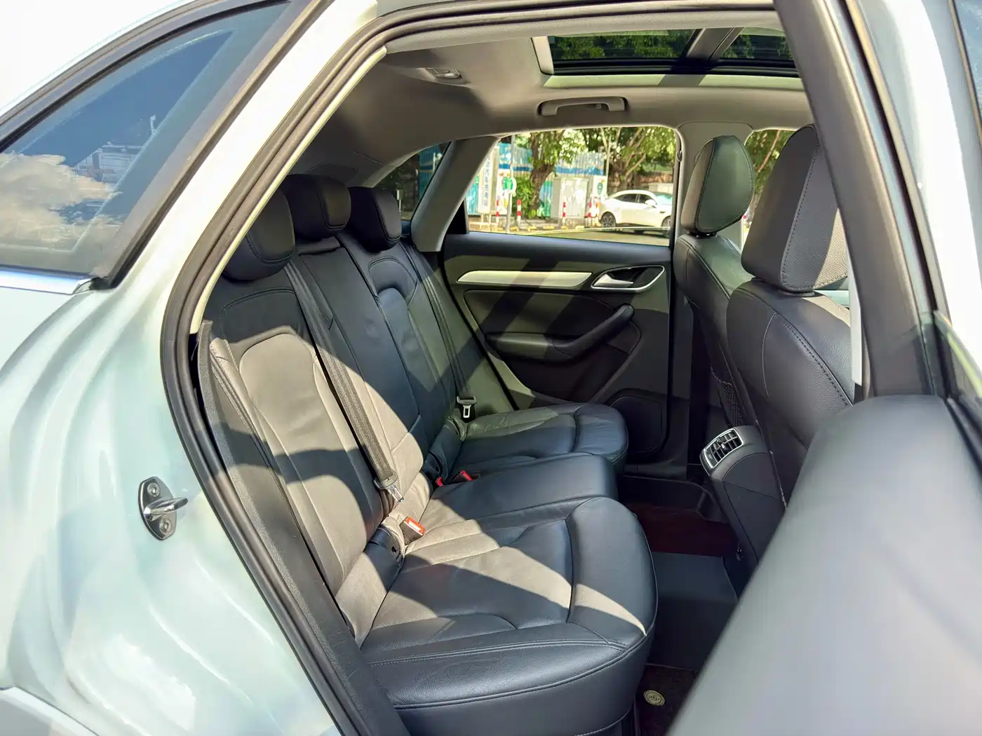 Audi Q3 2015 35 TFSI quattro Technology фото 18