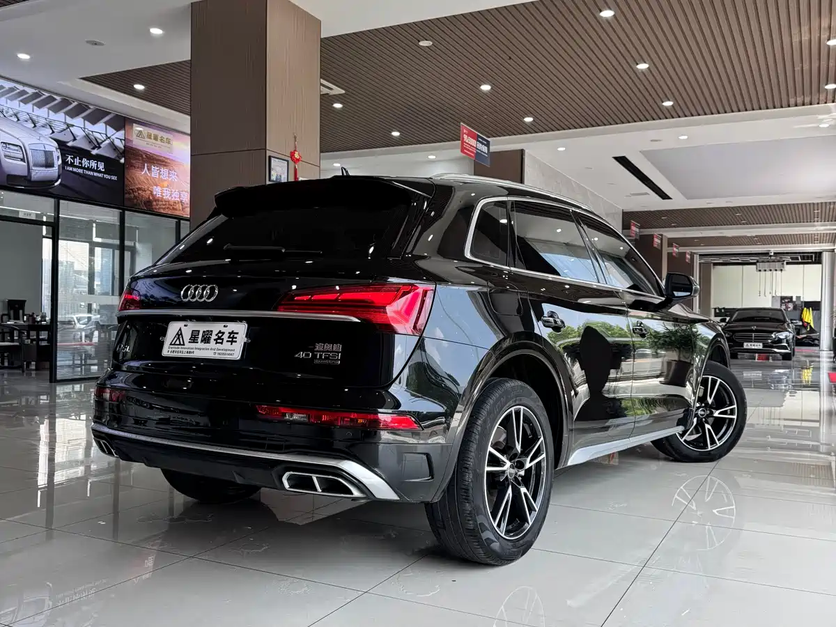 Audi Q5L 2022 40T Fashion Dynamic фото 4