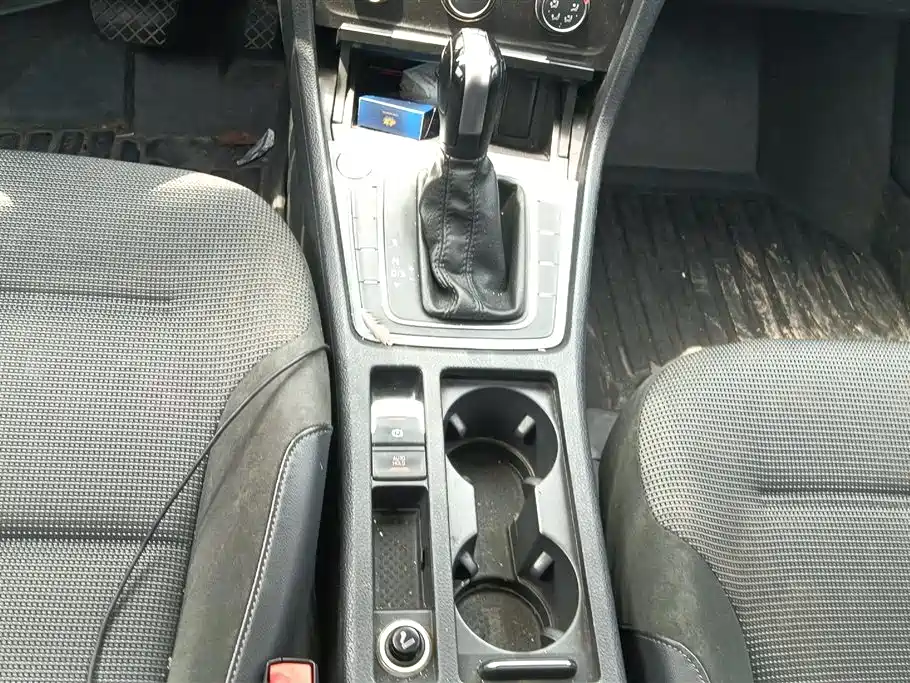 Volkswagen Golf 2020 Beloved Edition 280TSI DSG Comfort фото 16