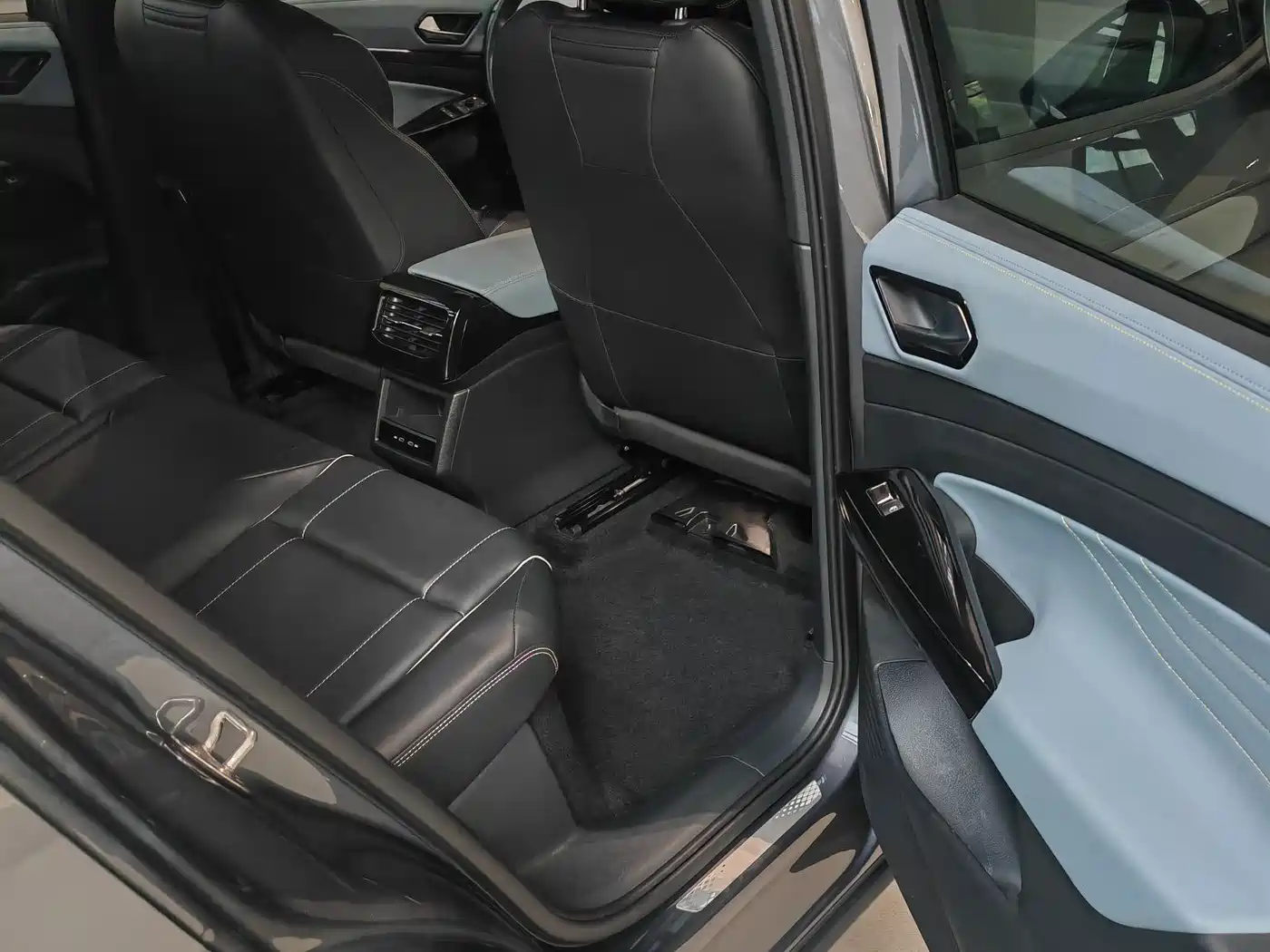 Volkswagen ID.4 X 2022 Clean Edition фото 7