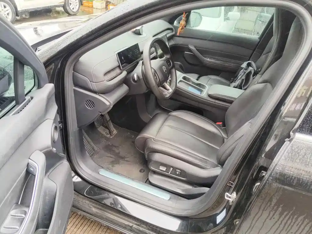Фото 8 - NIO EC6