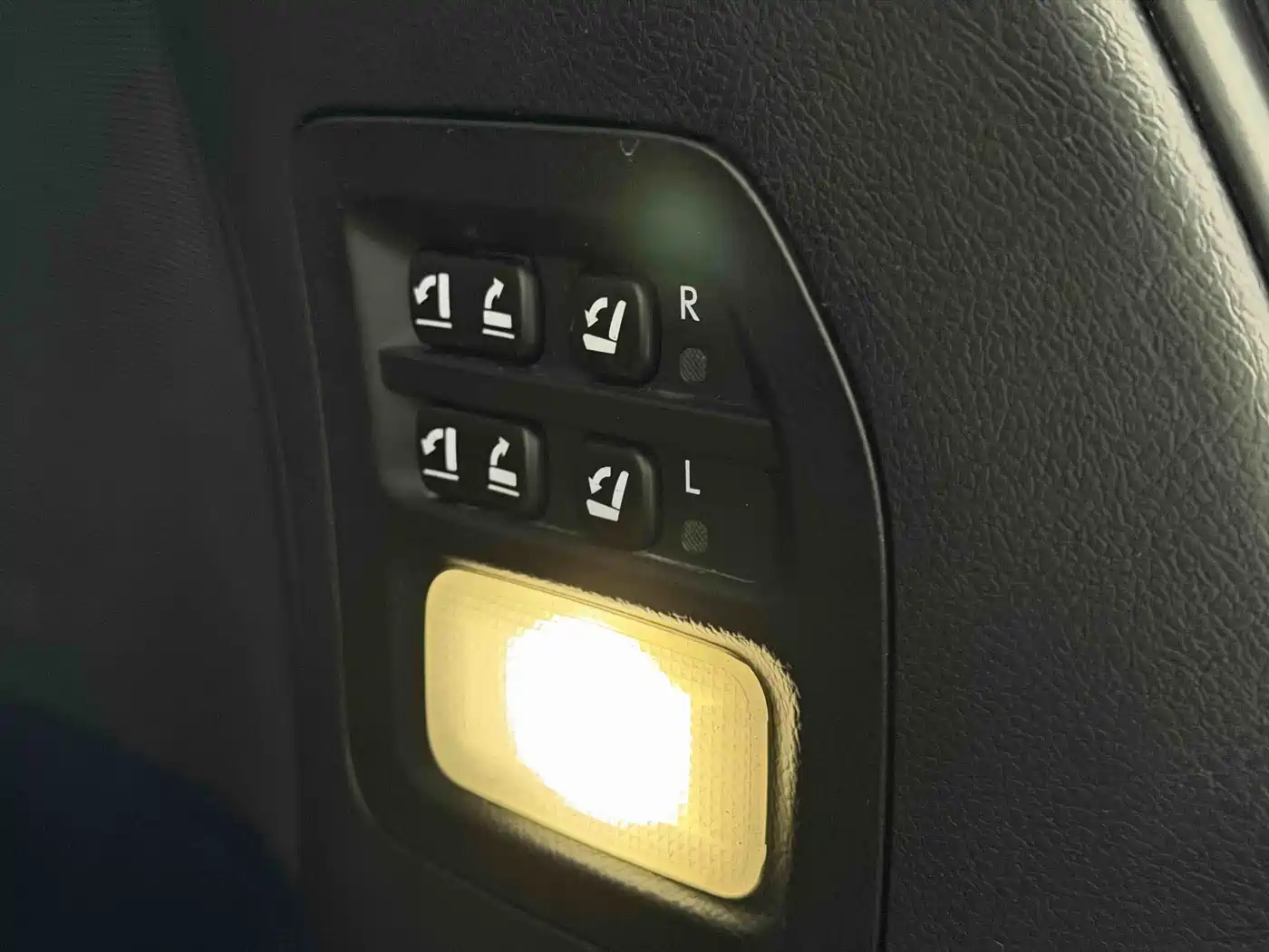 Lexus LX 2017 570 Prestige Luxury фото 17