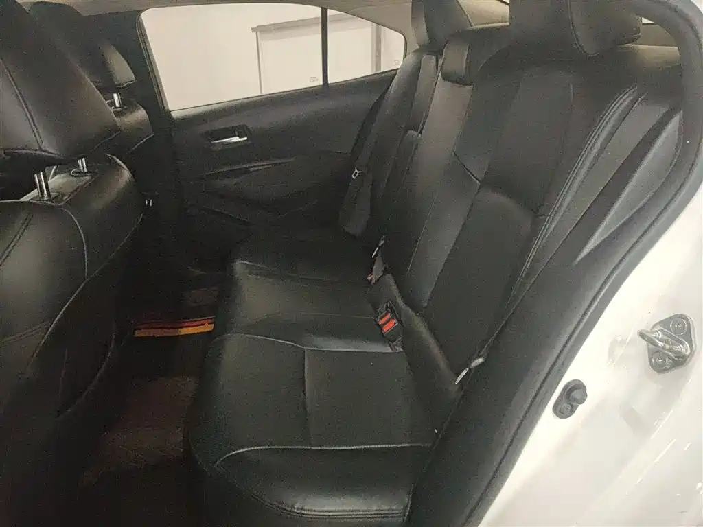 Toyota Corolla 2021 1.2T S-CVT Elite PLUS Edition фото 17