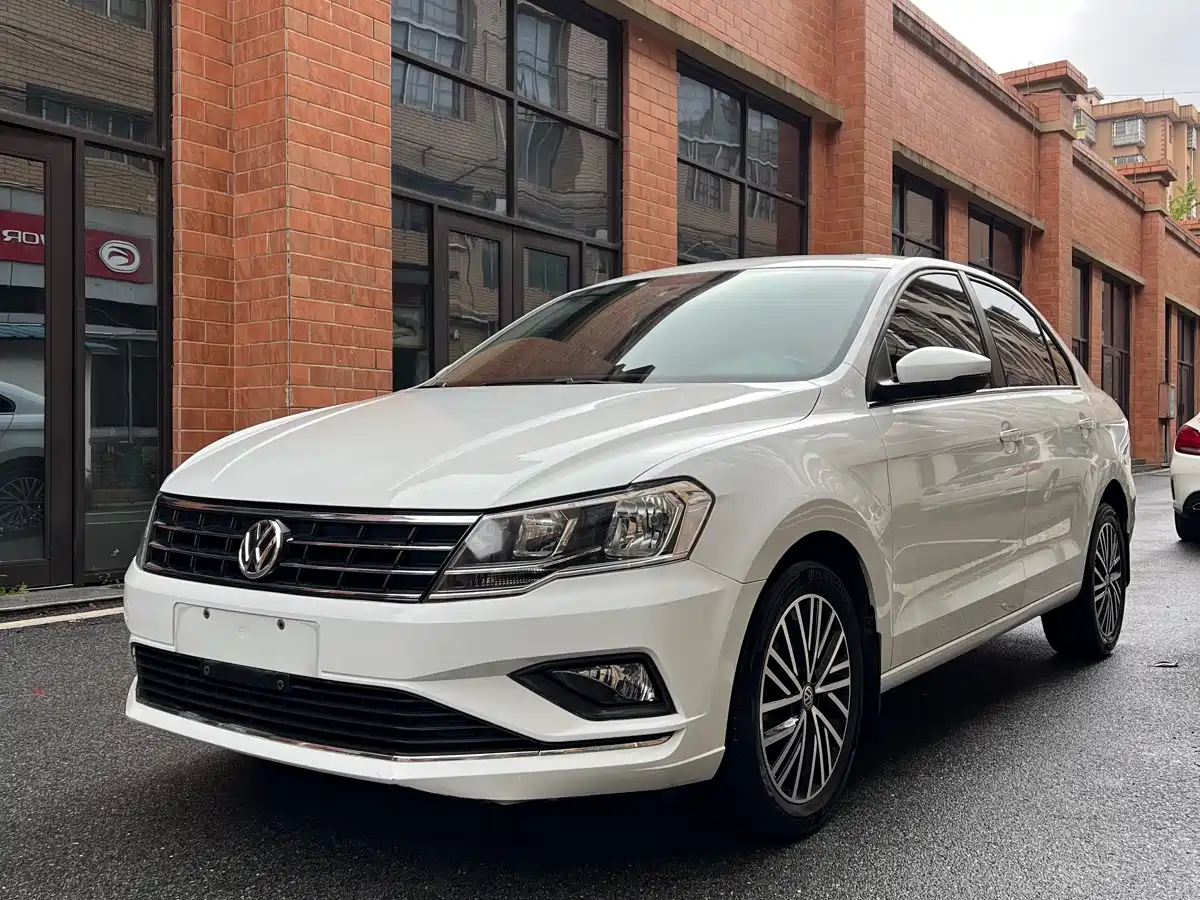 Volkswagen Jetta 2019 Dream Edition 1.5L Manual Comfort