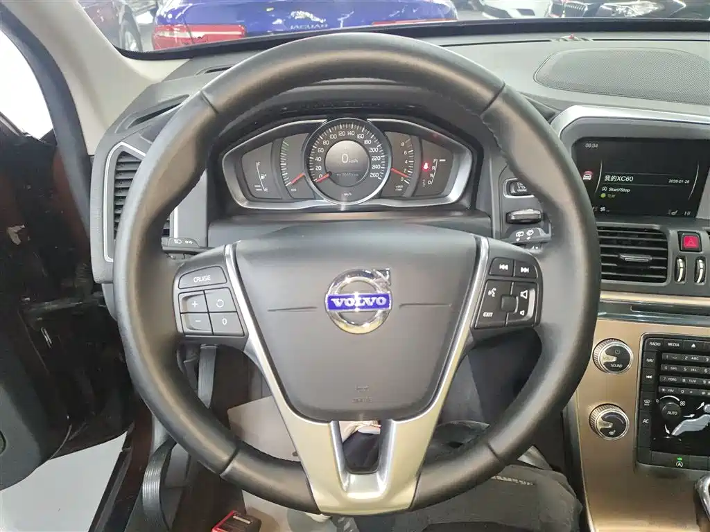 Фото 3 - Volvo XC60