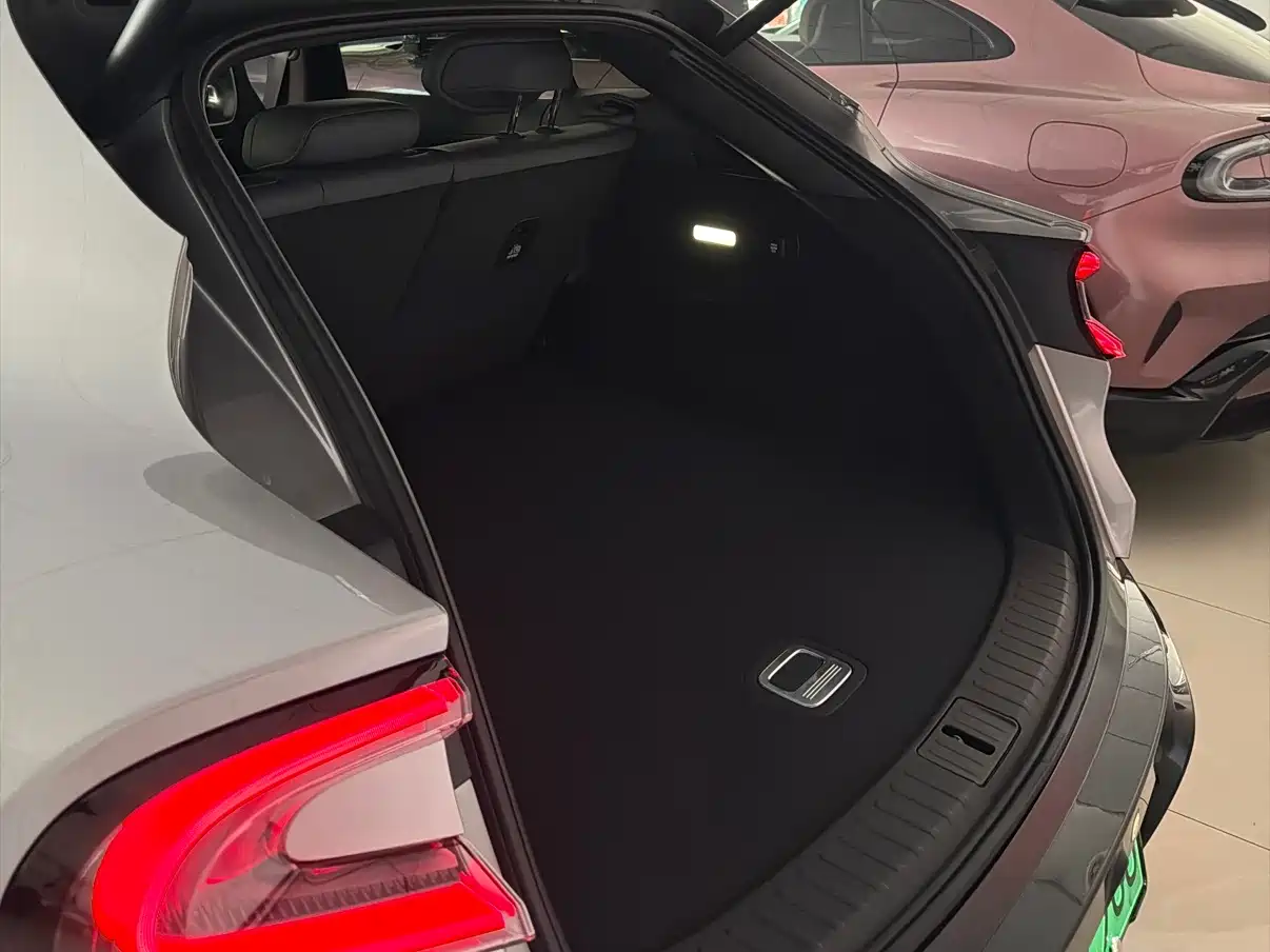 Xiaomi Auto Xiaomi YU7 2025 Extended Range RWD Edition фото 15