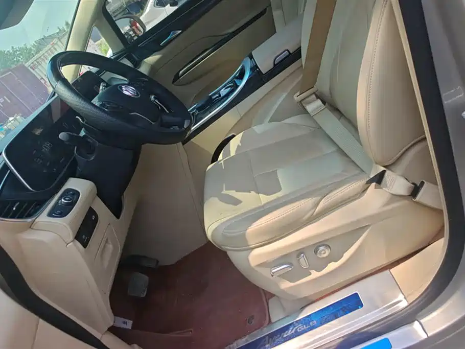 BUICK GL8