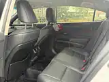 Фото 6 - Lexus ES