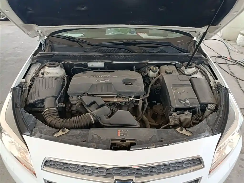 Chevrolet Malibu 2014 2.0L Automatic Luxury фото 20