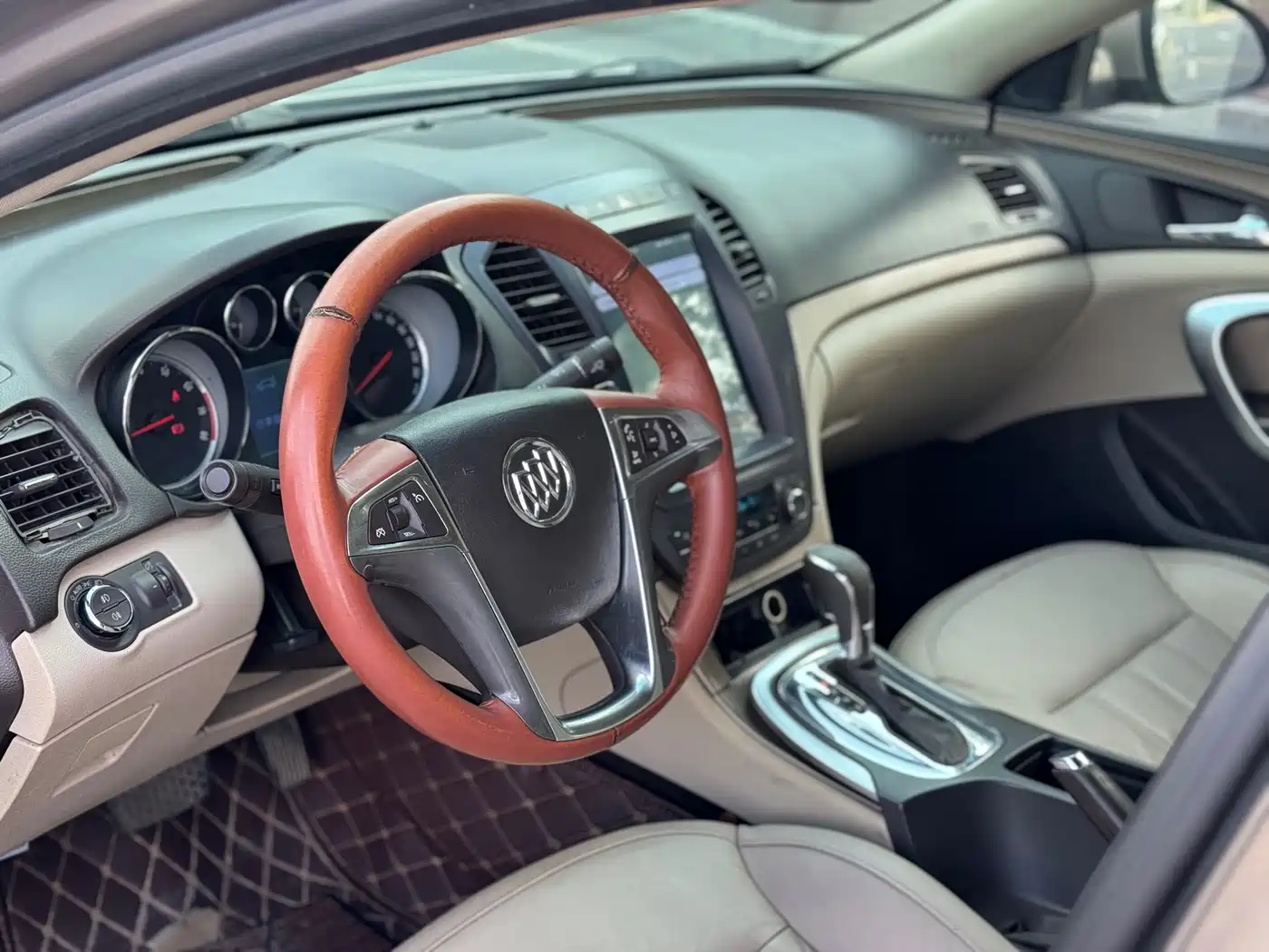 Buick Regal 2012 Model 2.0L Comfort фото 13