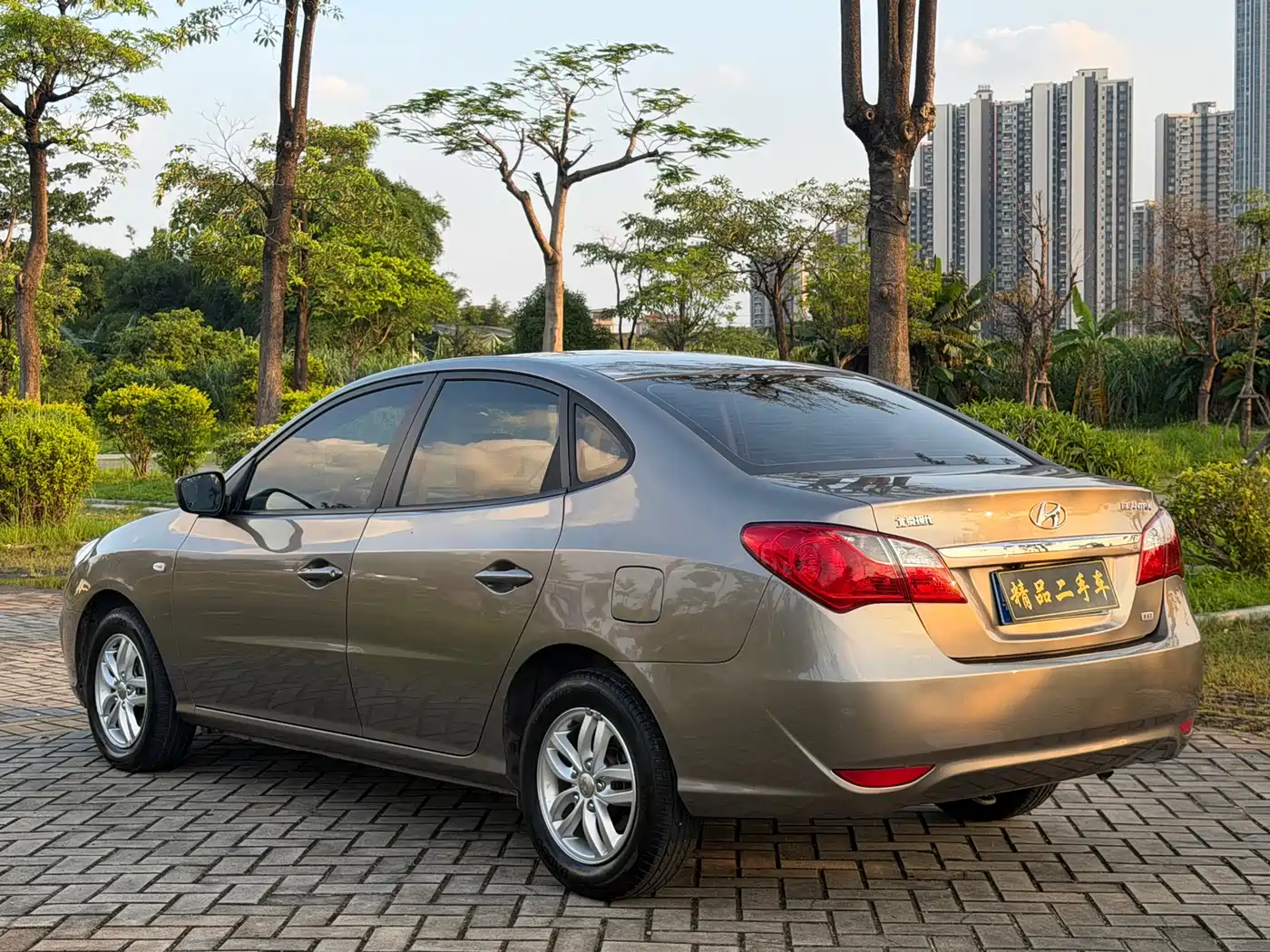 Hyundai Elantra 2011 1.6L Manual Comfort фото 4