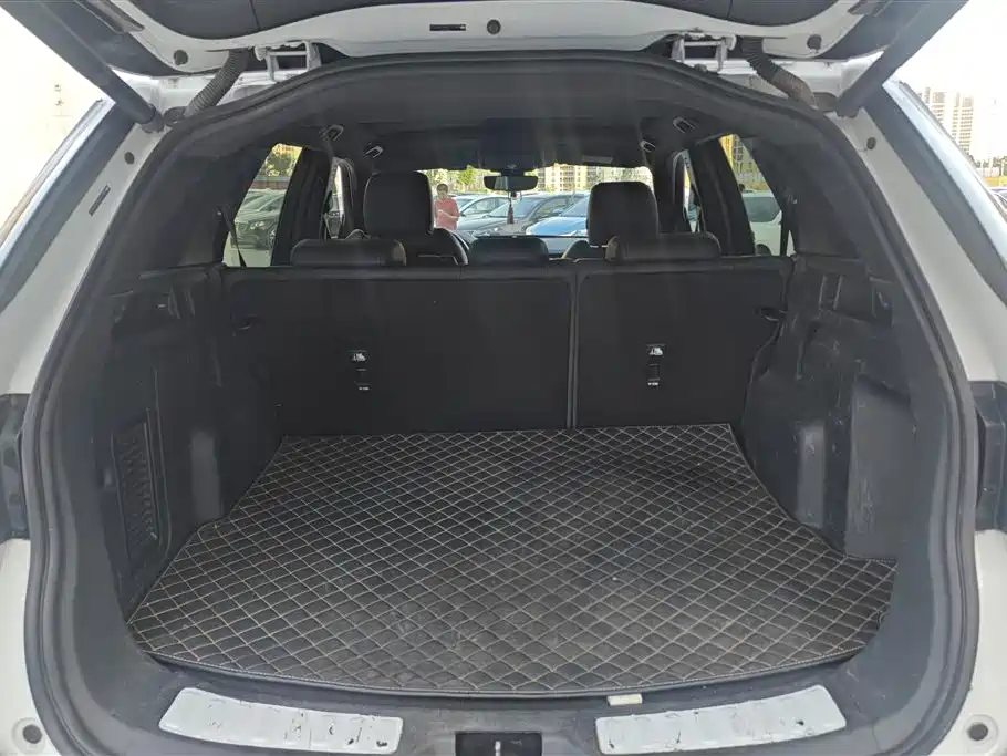 Land Rover Discovery Sport 2021 249PS R-Dynamic SE Performance Technology Edition 5-seater фото 4