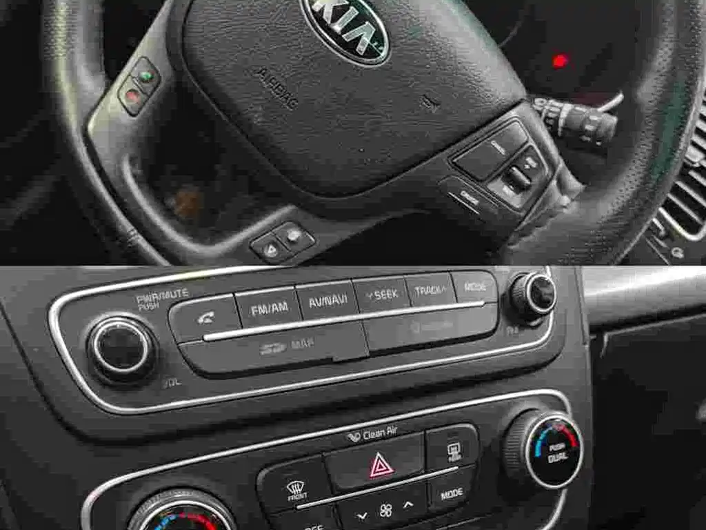 Photo 9 - Kia Sorento