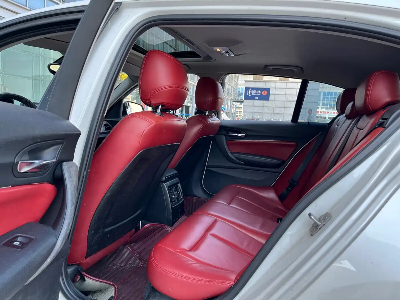 BMW 1 Series (Import) 2013 Facelift 118i Leading Model фото 15