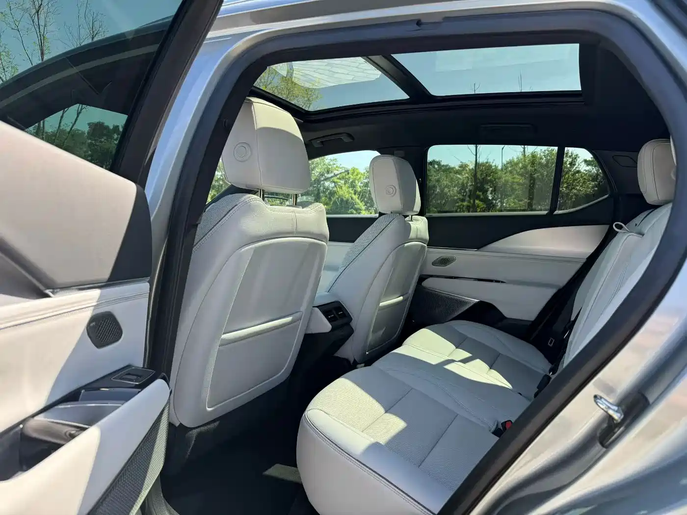 Cadillac GT4 2023 2023 25T Premium Edition