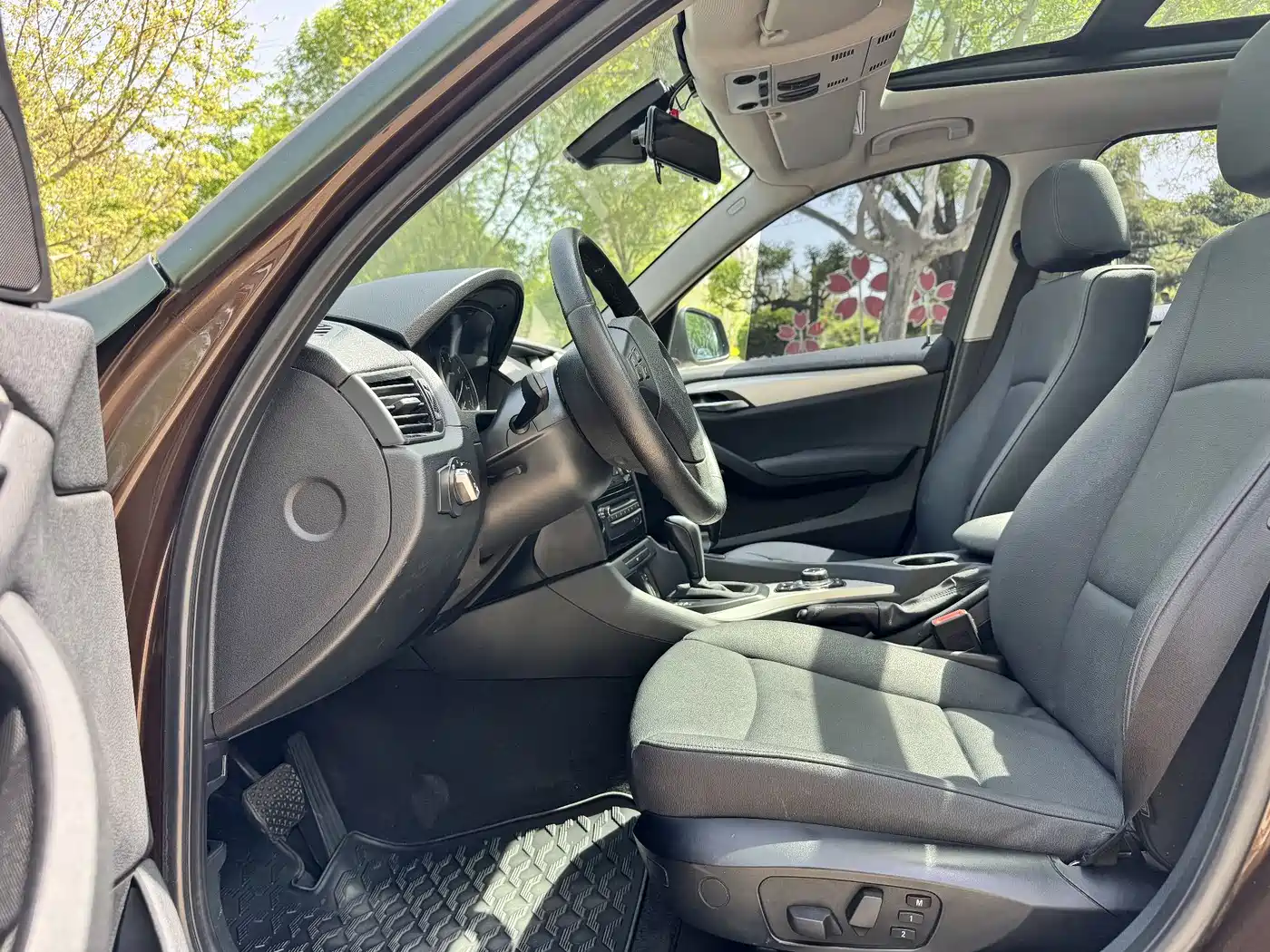 BMW X1 (Import) 2012 sDrive18i Luxury фото 24