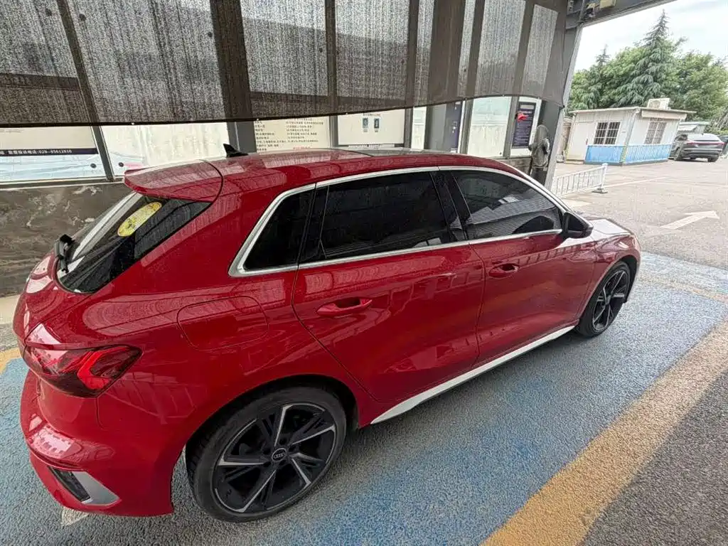 Audi A3 2023 Facelift Sportback 35 TFSI Fashion Sport фото 3
