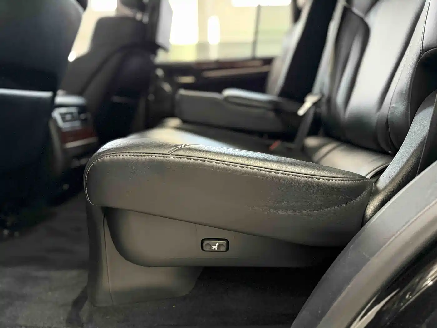 Lexus LX 2017 570 Prestige Luxury фото 8