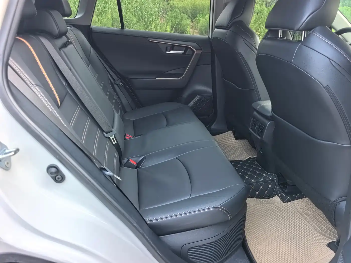 Toyota Wildlander 2025 2024 Hybrid 2.5L E-CVT FWD Luxury PLUS Edition