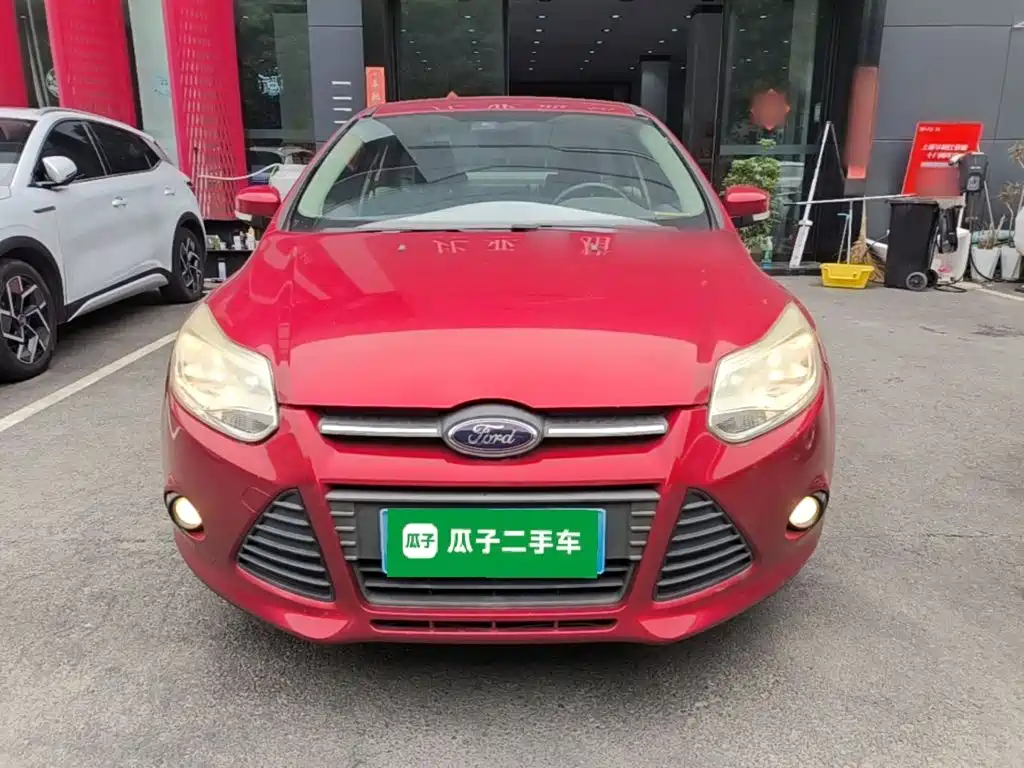 Фото 3 - Ford Focus