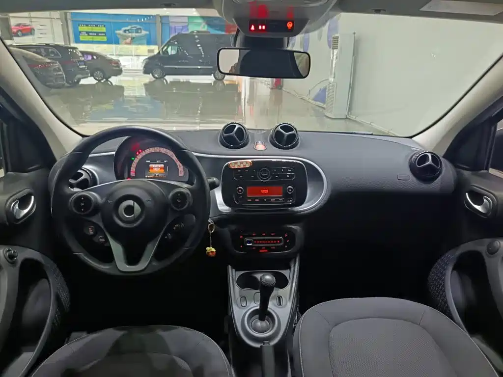 smart forfour 2018 2016 1.0L 52kW Passion Edition