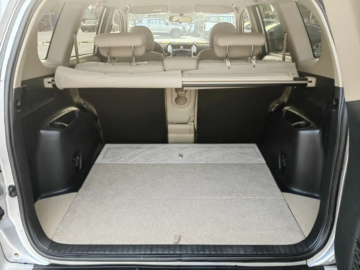 Toyota RAV4 Rongfang 2011 2.0L Automatic Classic Edition фото 18