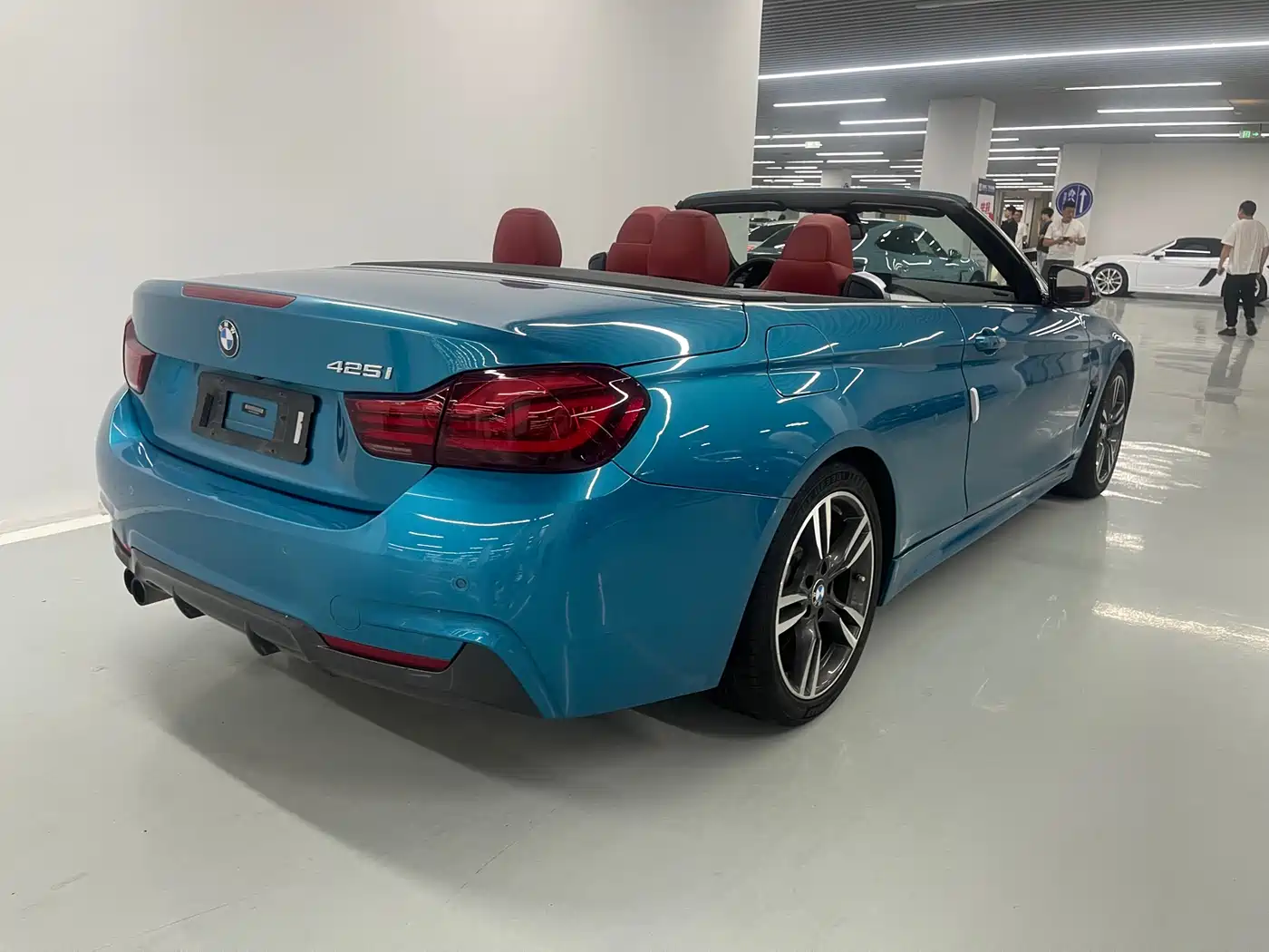 BMW 4 Series 2019 425i Convertible M Sport Package фото 16