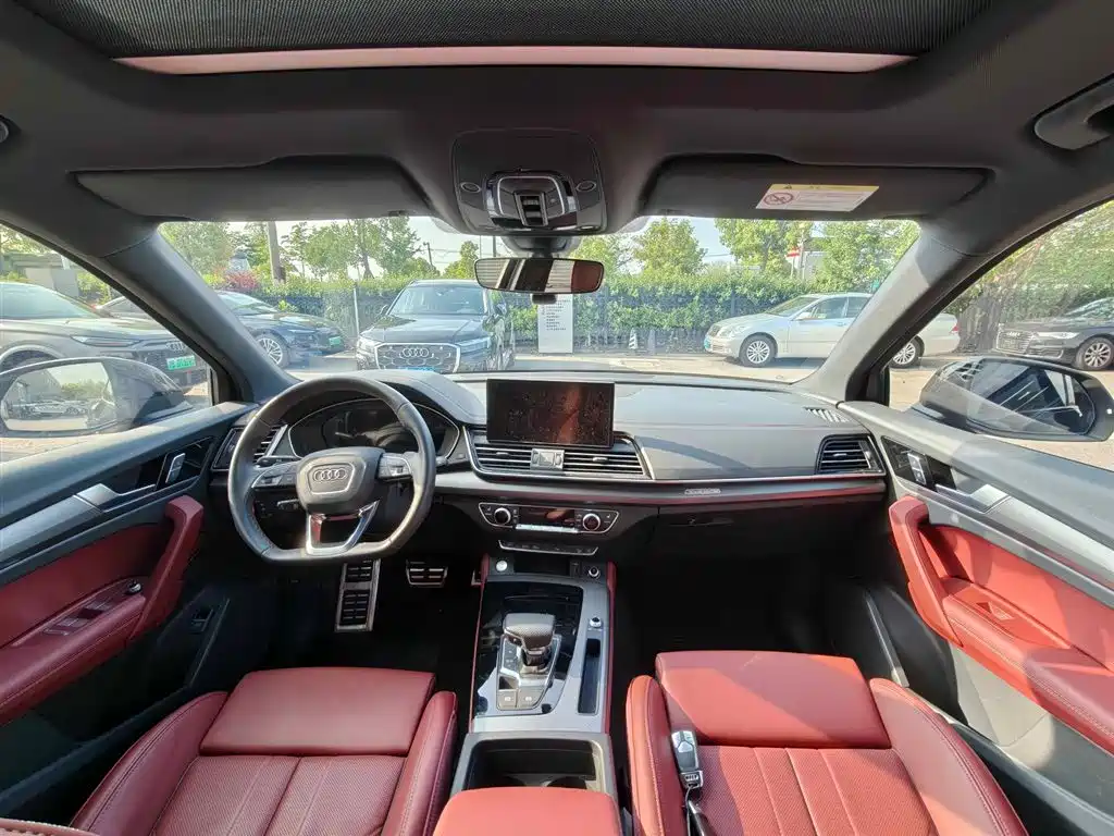 Audi Q5L 2025 40 TFSI Luxury Dynamic фото 16