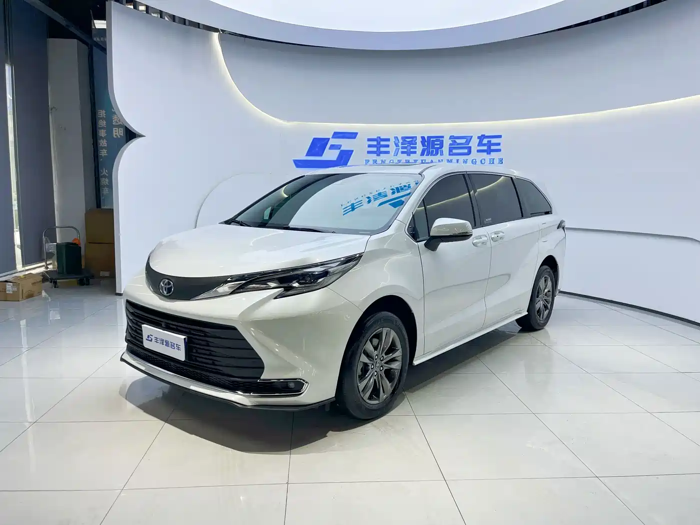 Toyota Sienna 2026