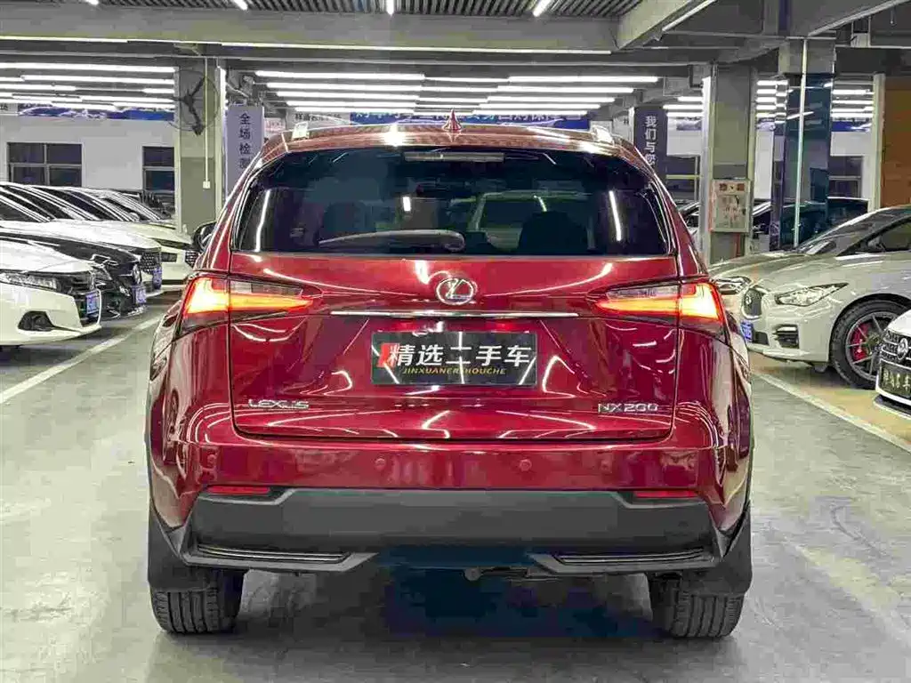 Фото 8 - Lexus NX