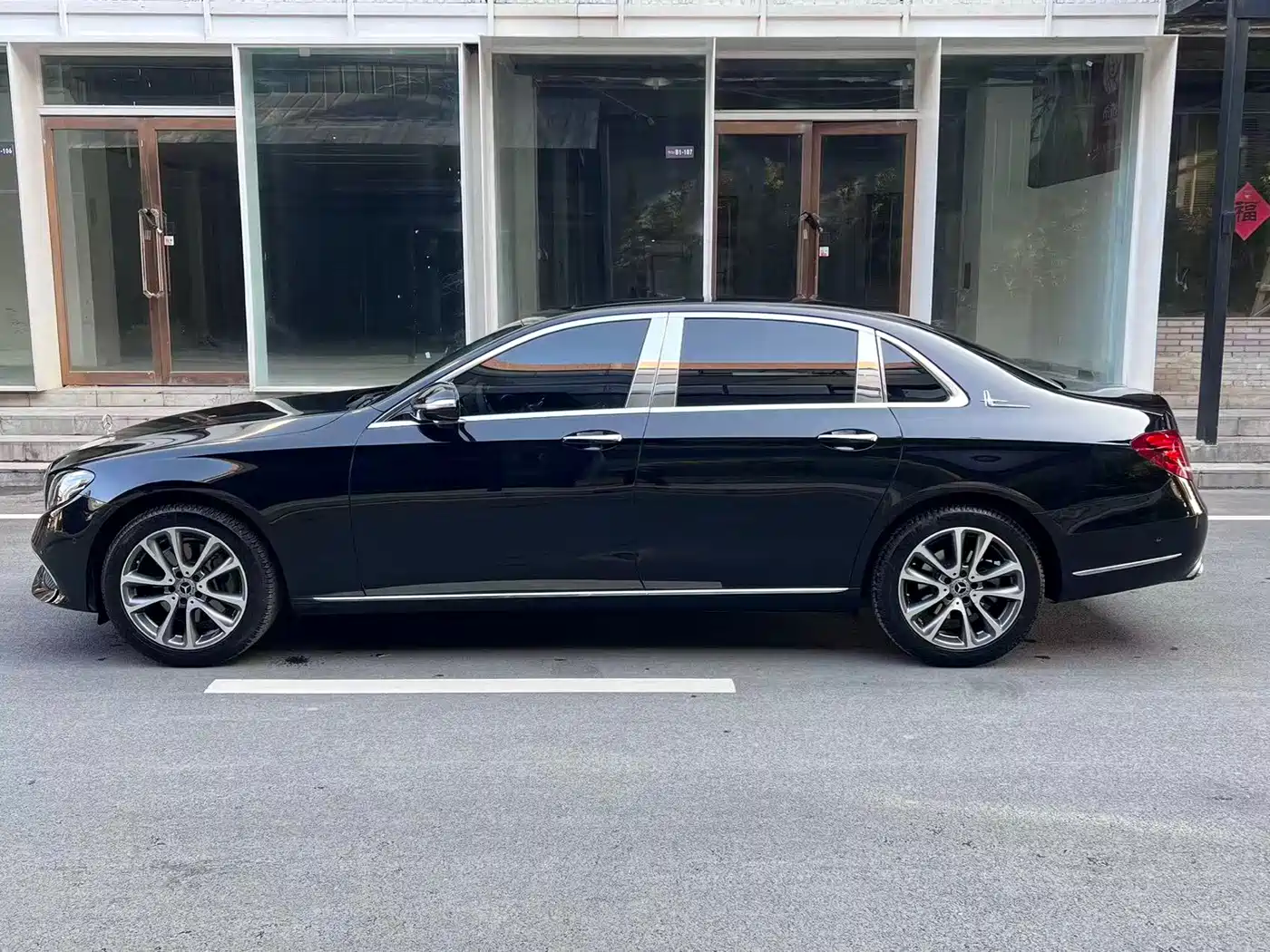 Mercedes-Benz E-Class 2019 E 200 L фото 12