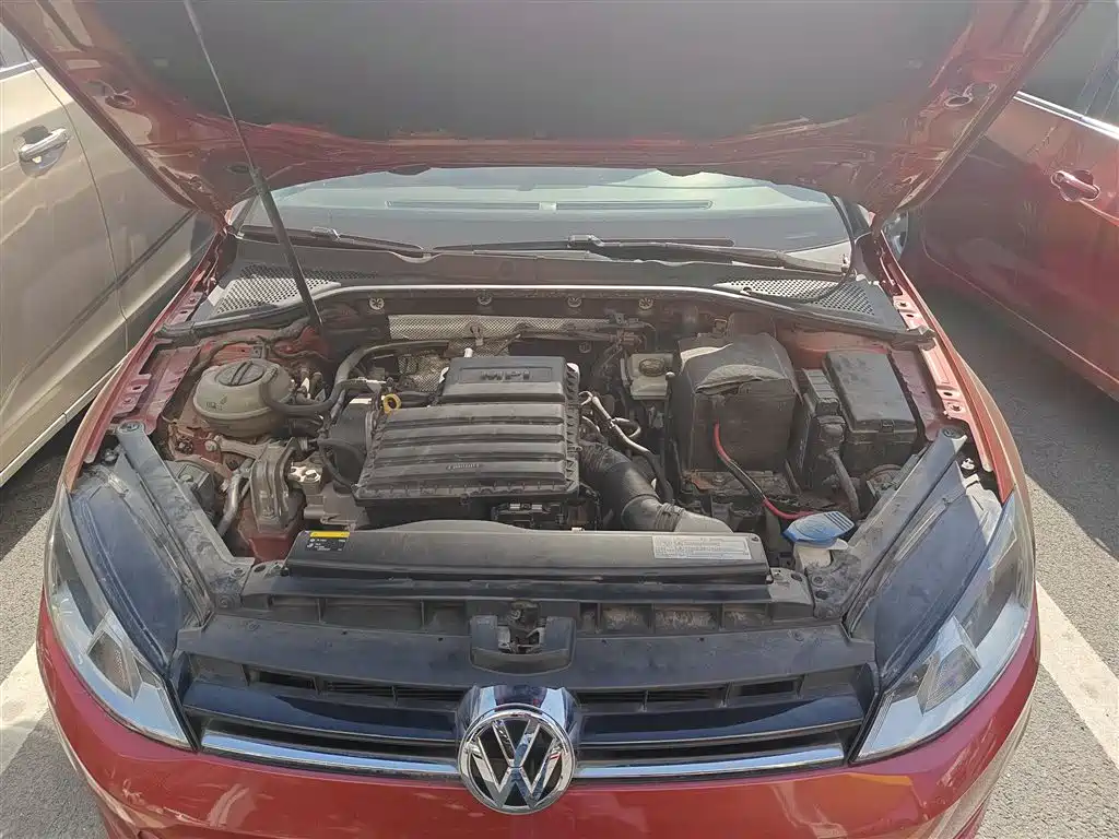 Volkswagen Golf 2016 1.6L Automatic Comfort фото 16