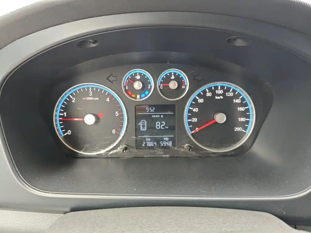 Foton Tuyano 2024 2024 Lucky Elephant Multi-purpose 2.0T Manual Long Wheelbase Medium Roof Single Rear Tire 5/6/7/9-seater
