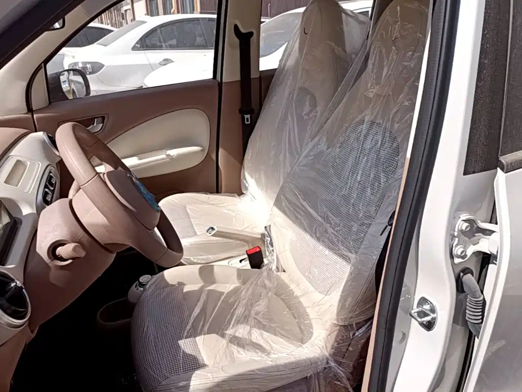 Wuling Motors Hongguang MINIEV 2026 2025 4-Door Advanced