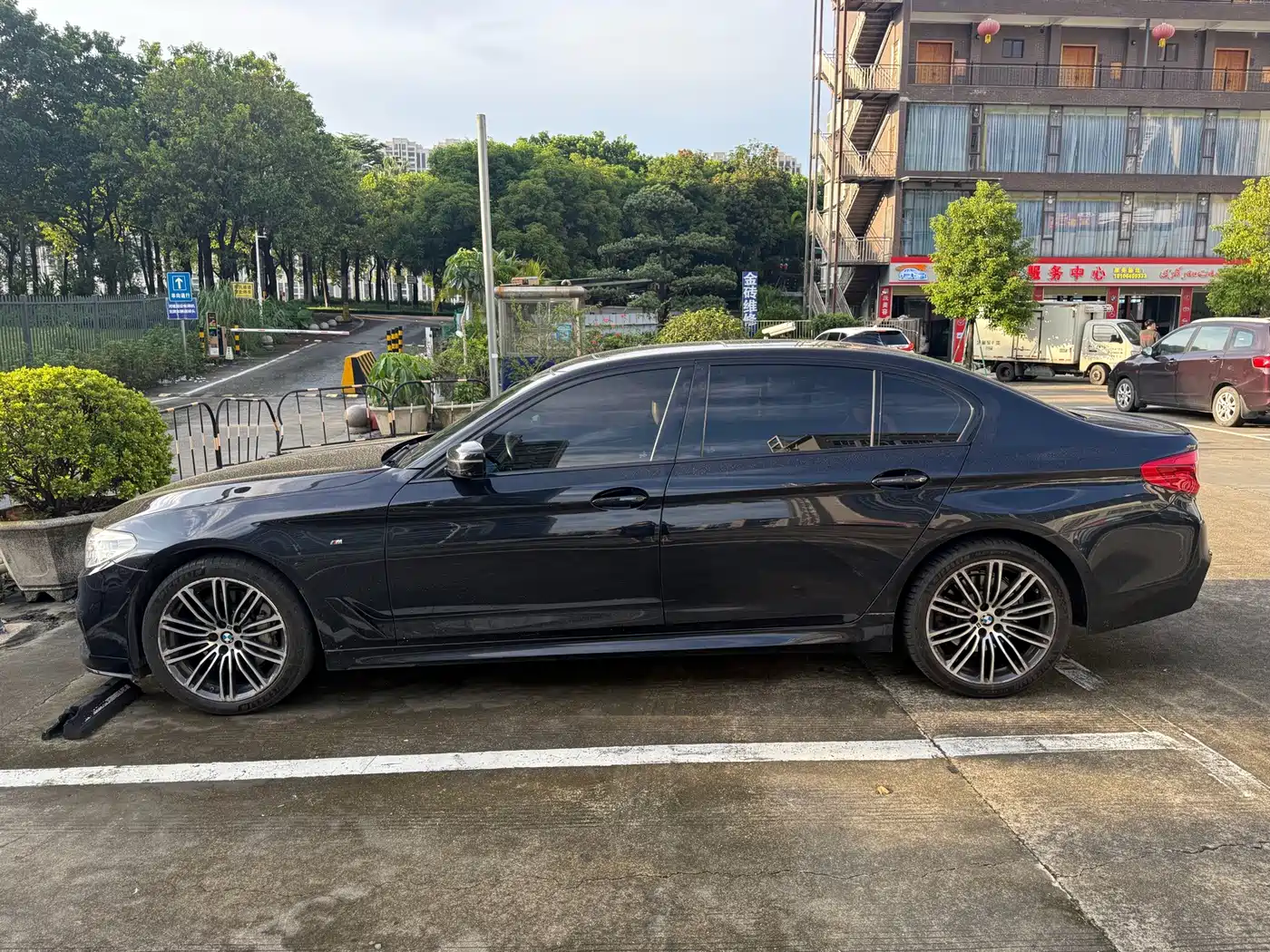 Фото 21 - BMW 5 Series