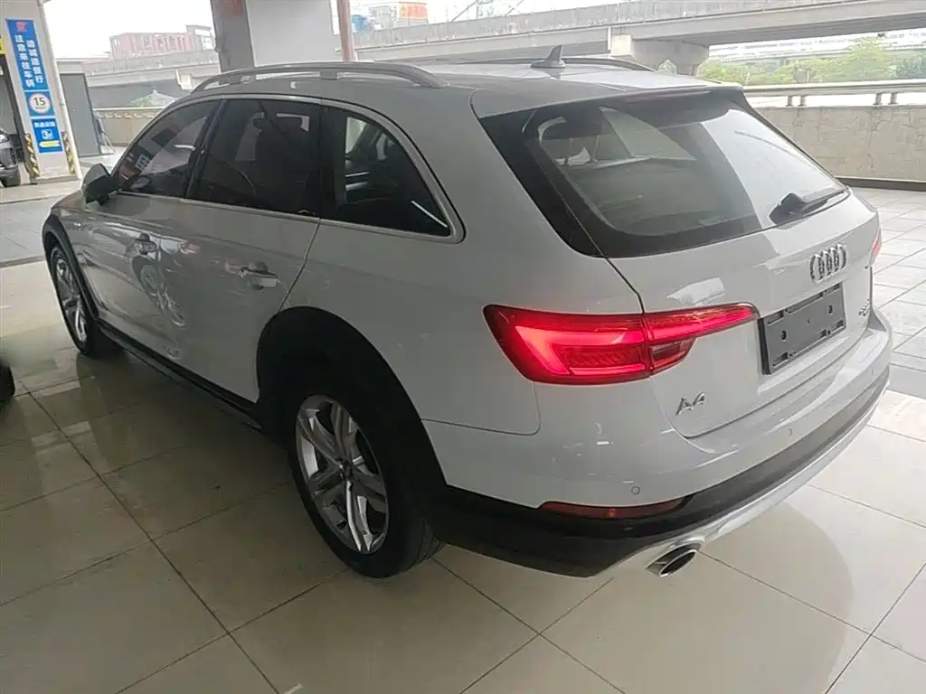 Audi A4 (Import) 2017 45 TFSI allroad quattro Fashion фото 5