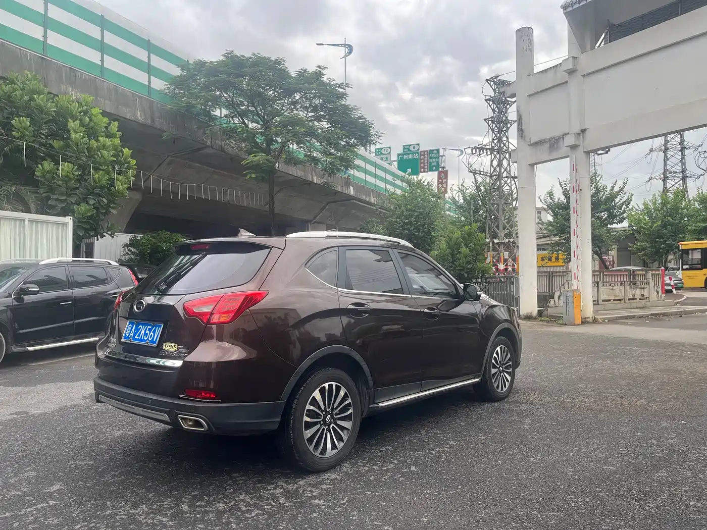 GAC Trumpchi Trumpchi GS5 Super 2015 2015 1.8T Automatic 2WD Luxury Navigation Edition
