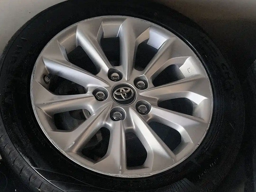 Toyota Corolla 2019 1.2T S-CVT GL-i Luxury Edition фото 14