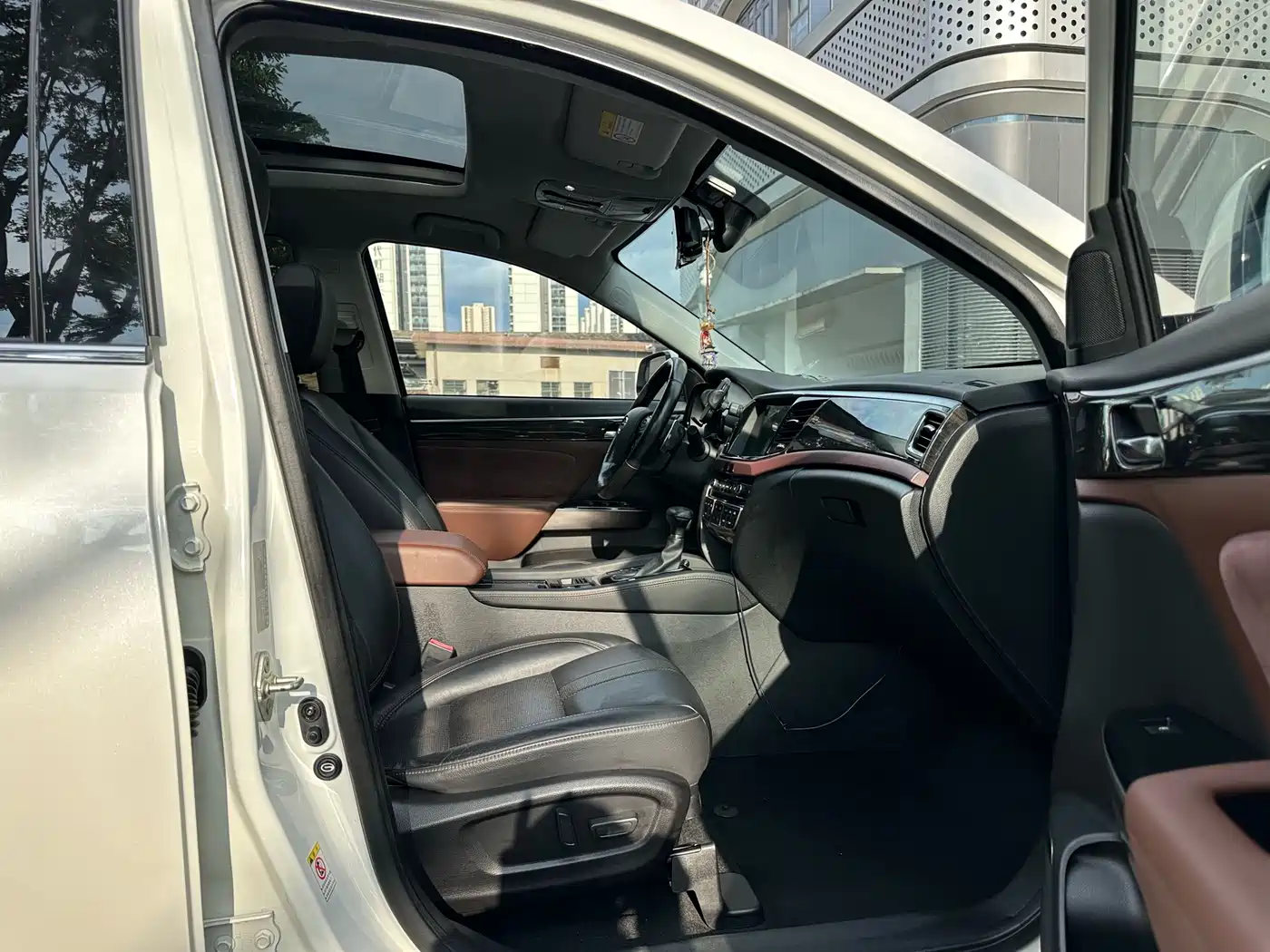 GAC Trumpchi Trumpchi GS8 2017 320T 2WD Luxury Smart Connect (7-seater) фото 20