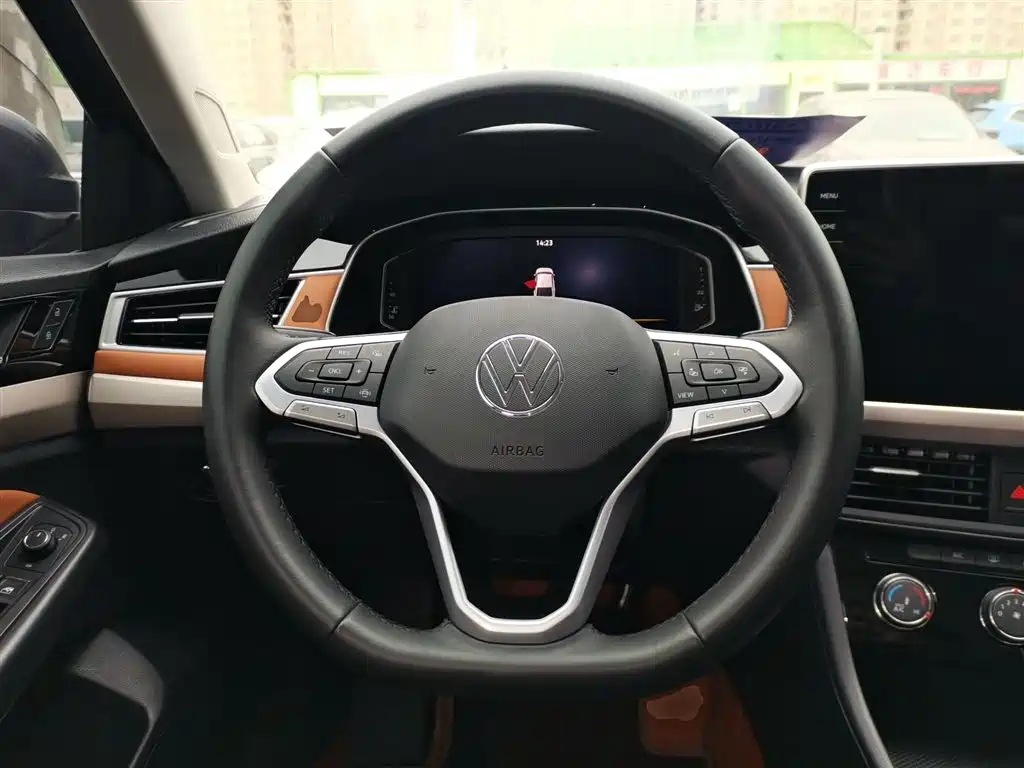 Volkswagen Bora 2024 200TSI DSG Joy Ride PRO Edition фото 11