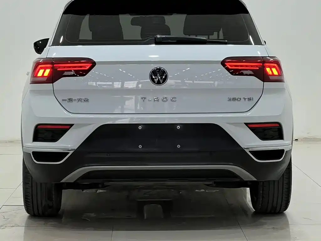 Photo 8 - Volkswagen T-ROC