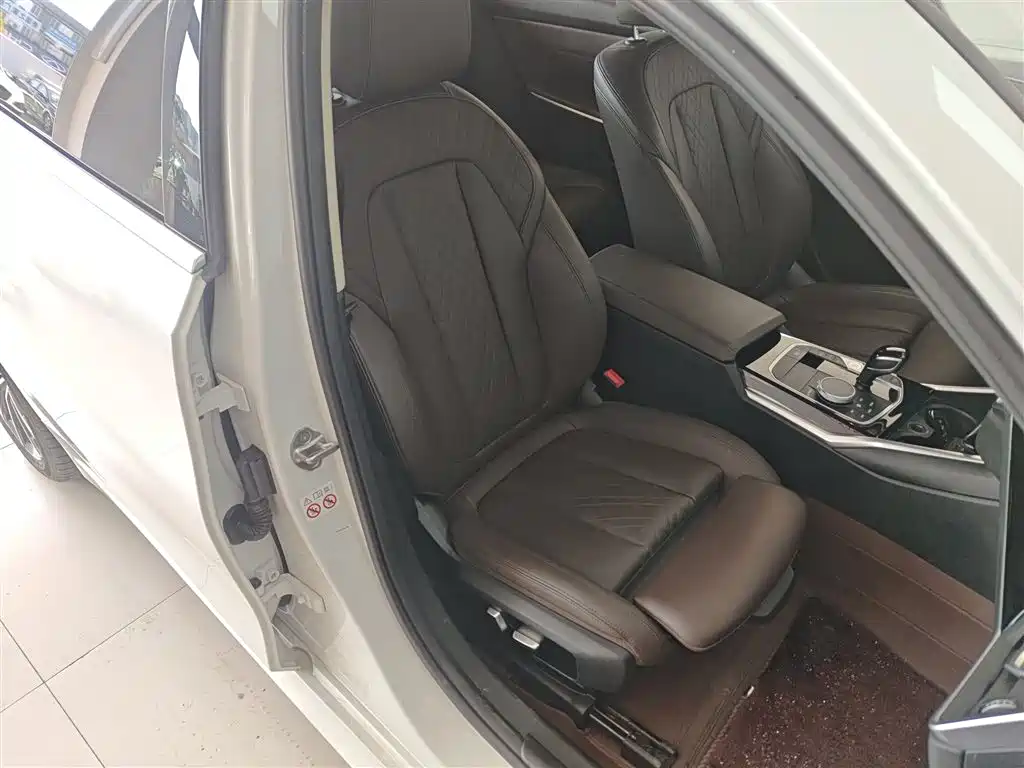 BMW 3 Series 2022 Facelift 320Li M Sport Package фото 20