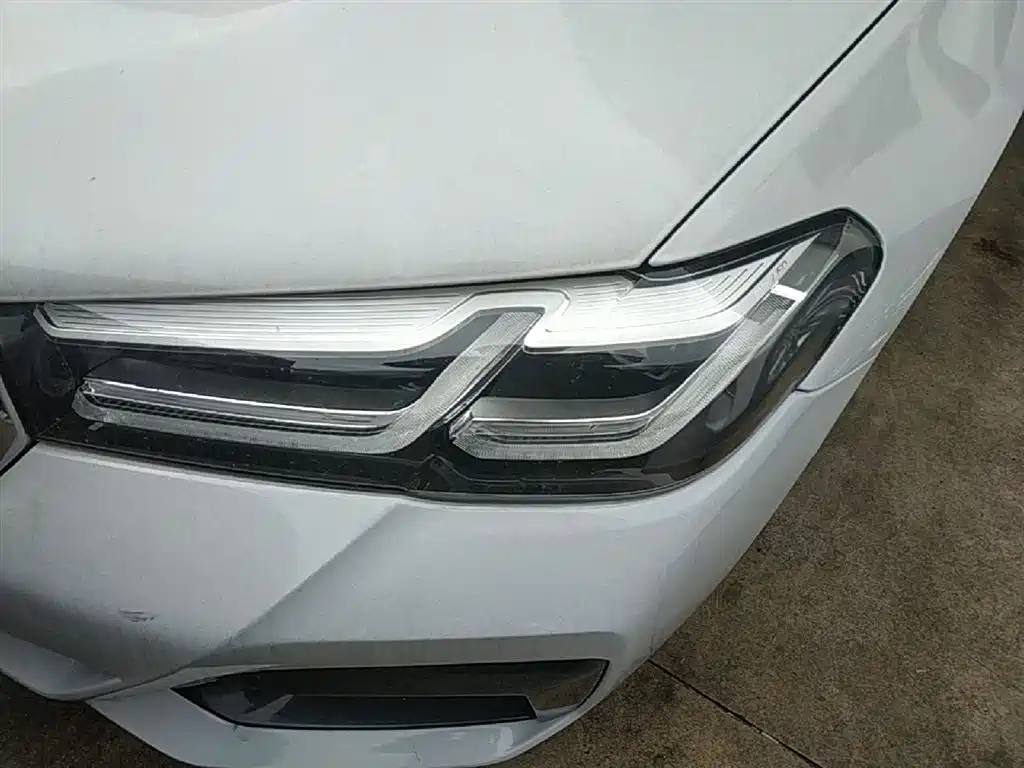 BMW 5 Series New Energy 2021 535Le Pioneer Edition M Sport Package фото 24