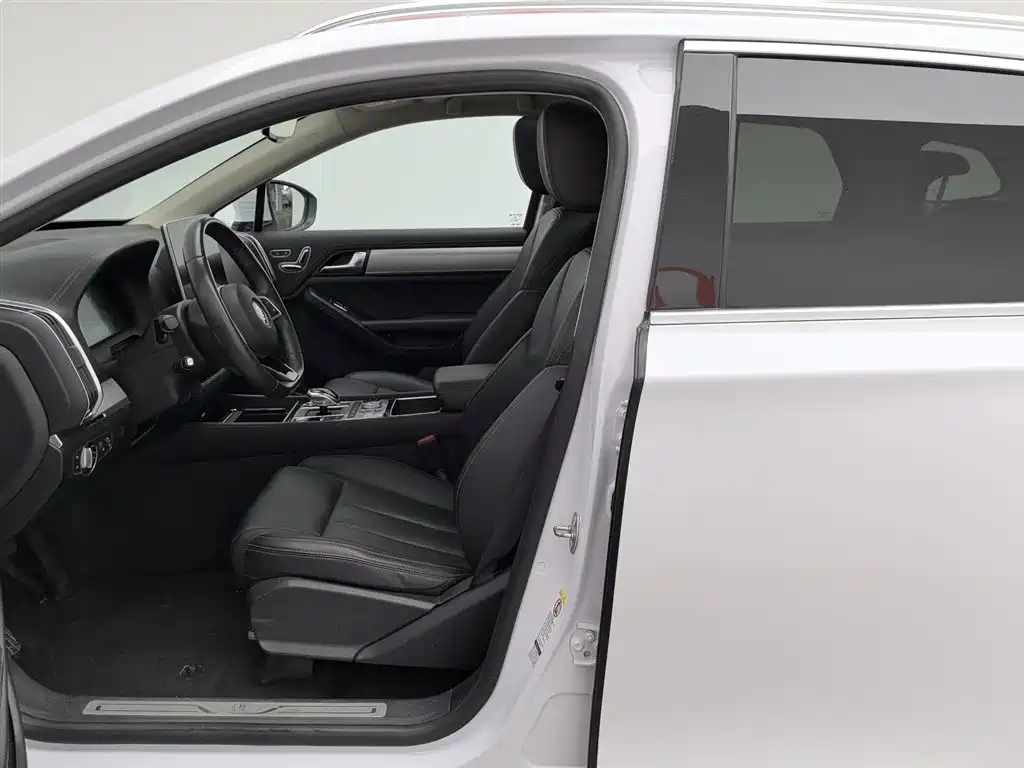 BYD Tang New Energy 2018 DM 2.0T AWD Smart Connection Enjoy Edition 7-Seater China V фото 10