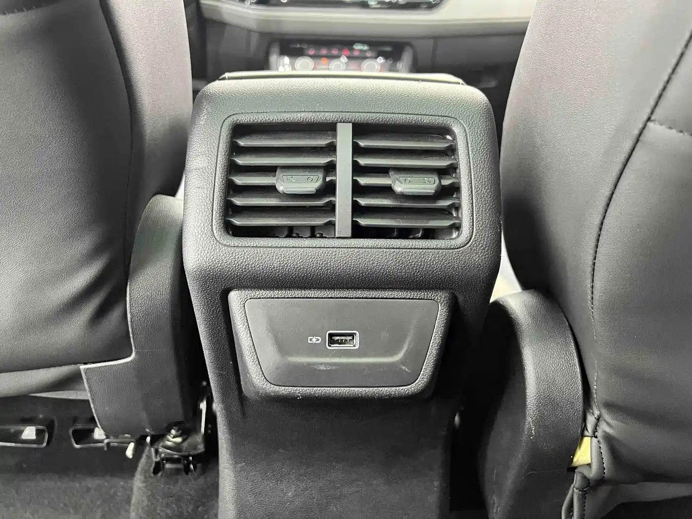JETTA VS7
